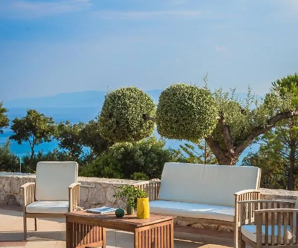 Eagle'S Nest Lourdata (Kefalonia)